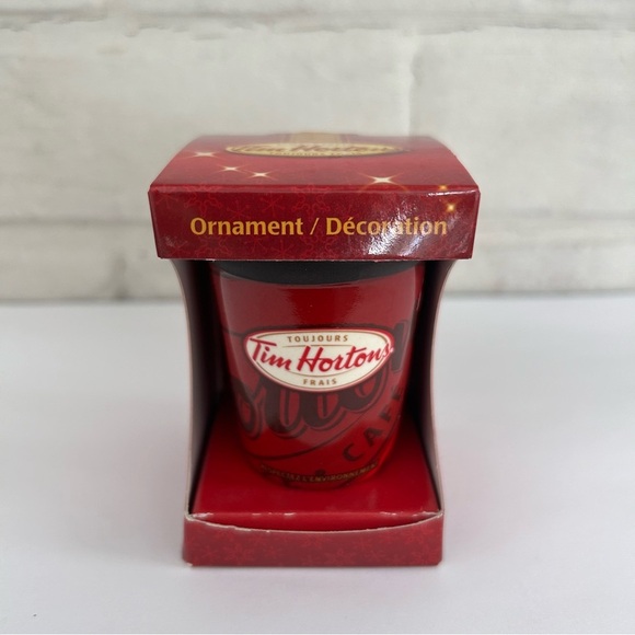 Tim Hortons 2010 Ceramic Coffee Cup Christmas Ornament NIB - Picture 2 of 9